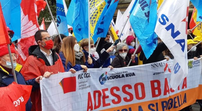 FLC CGIL Campania: foto e video dello sciopero della Scuola Statale del 10 dicembre 2021