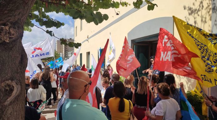 LE SCUOLE CAMPANE MERITANO RISPETTO: Comunicato unitario dopo il presidio del 9 settembre 2022 davanti all’USR Campania